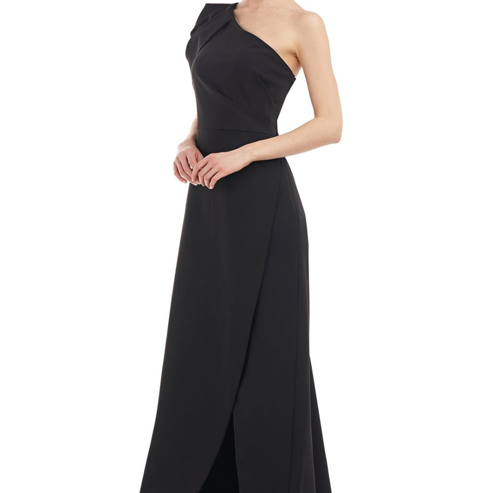 Kay Unger Black Briana One-Shoulder Draped Gown